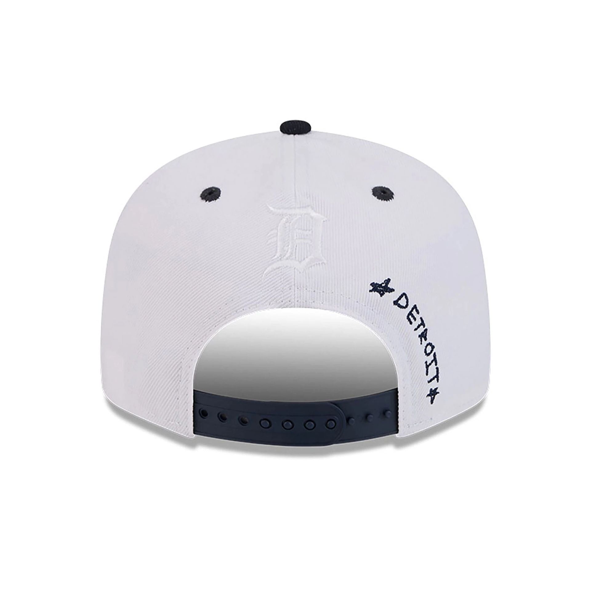 This is a Detroit Tigers Official Doodles White 9FIFTY Snapback Cap 5