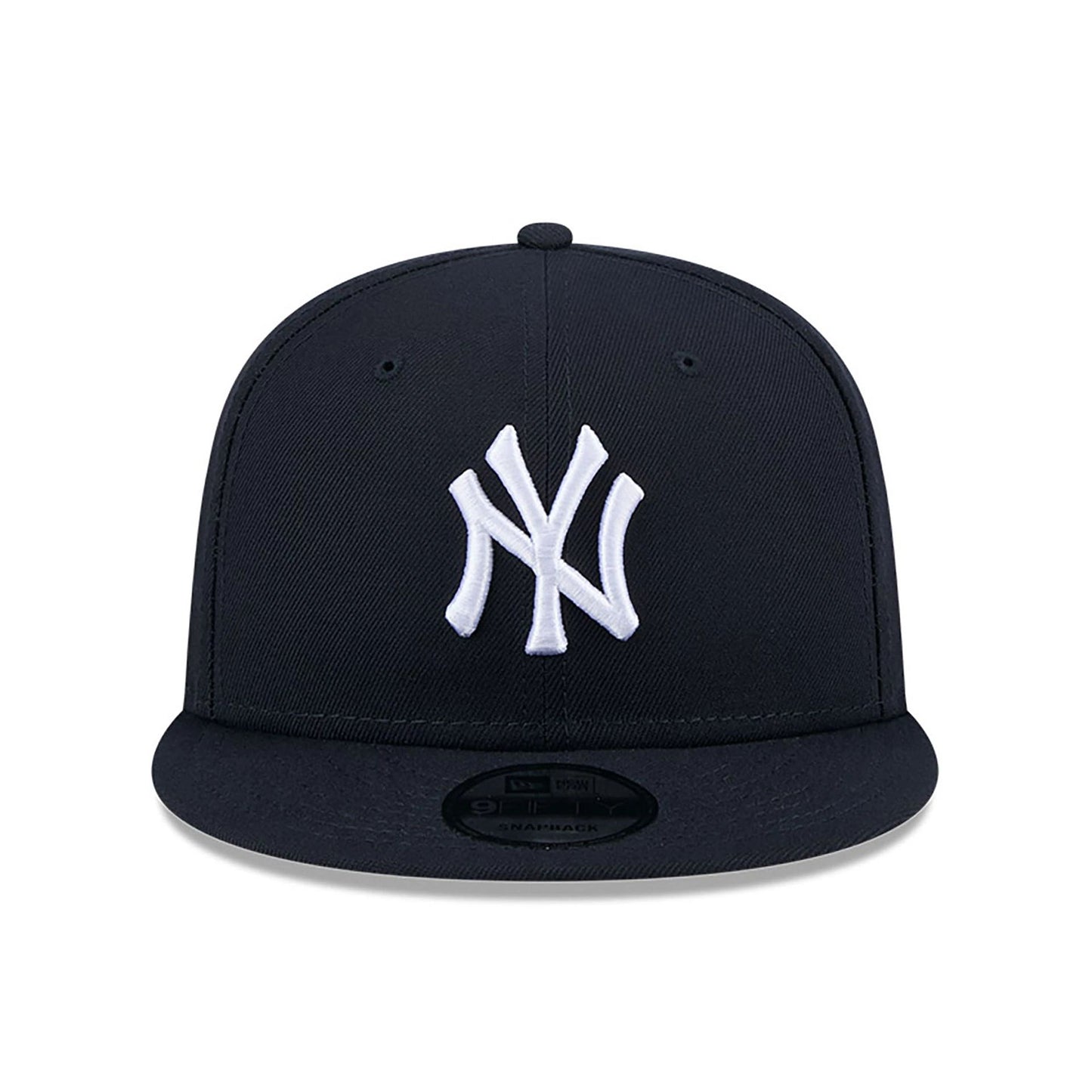 This is a New York Yankees State Outline Navy 9FIFTY Snapback Cap 3