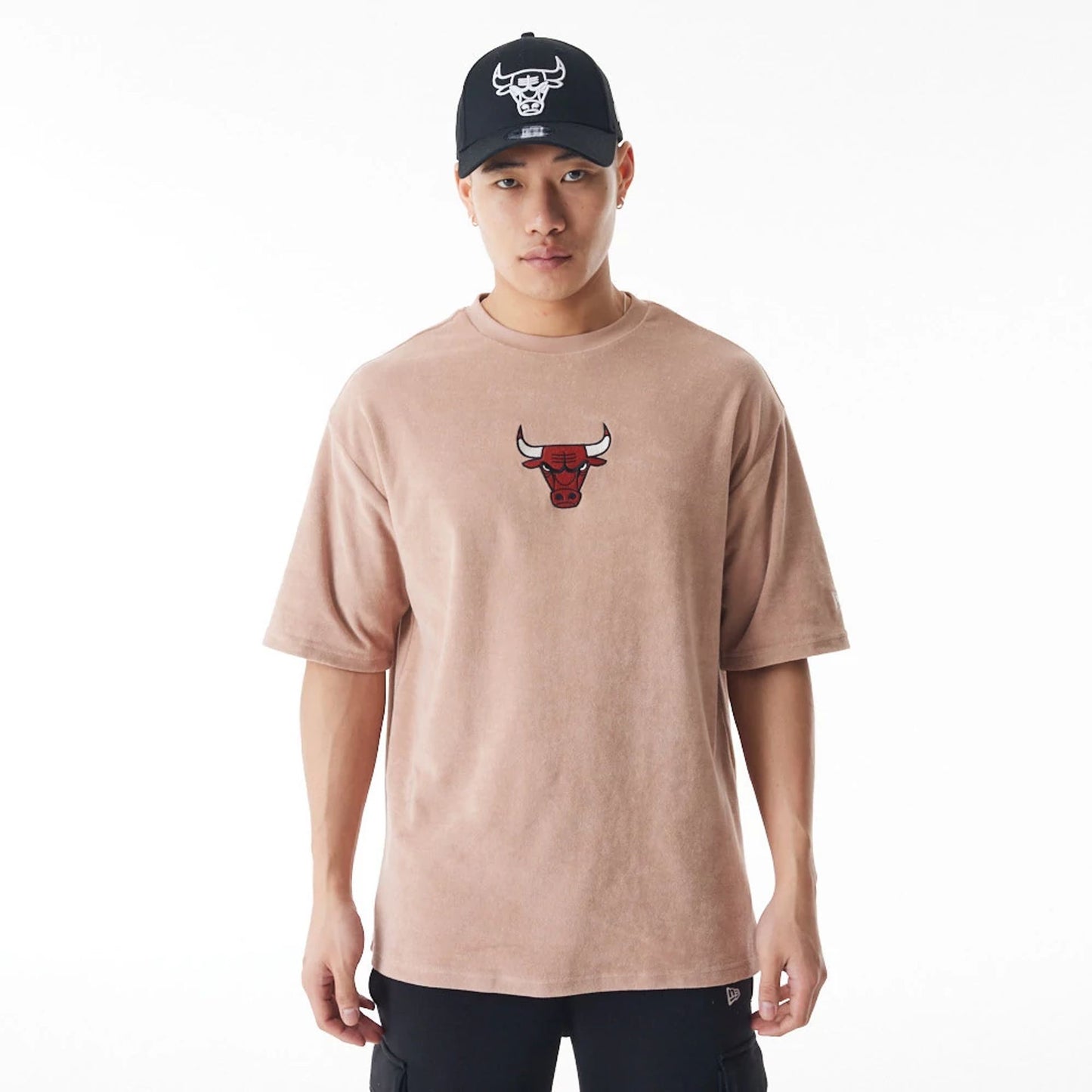 The Male model is wearing Chicago Bulls NBA Lifestyle Velour Beige Oversized T-Shirt  1