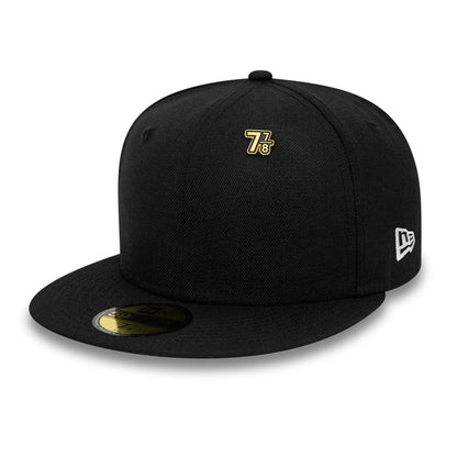 This is a New Era 7 7/8 59FIFTY Day Black Pin Badge 2