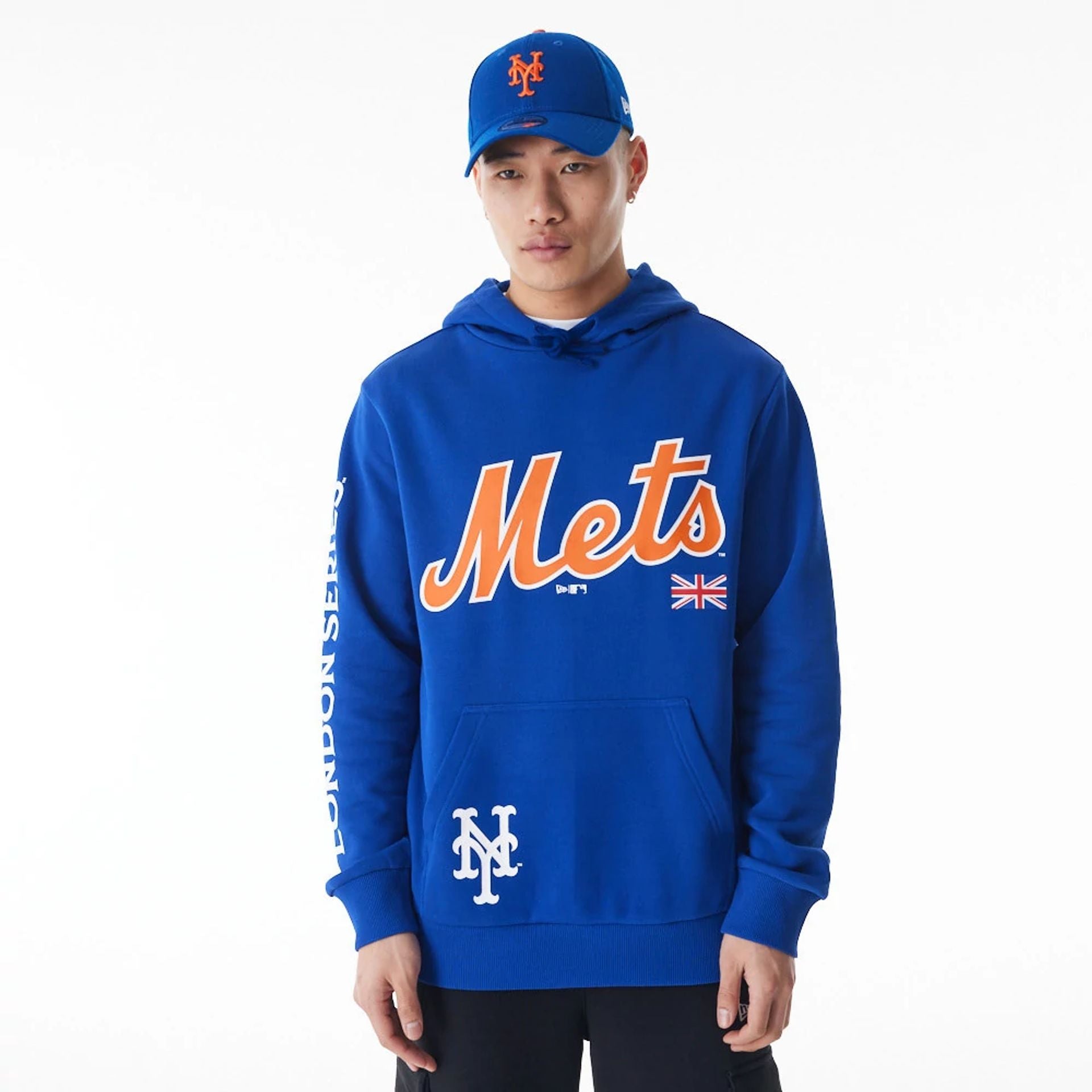 The Male model is wearing New York Mets MLB London Series 2024 Blue Pullover Hoodie 1