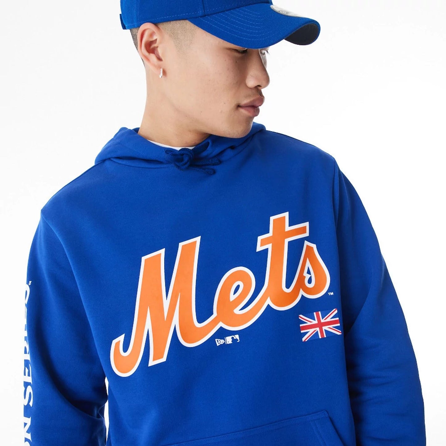 The Male model is wearing New York Mets MLB London Series 2024 Blue Pullover Hoodie 3