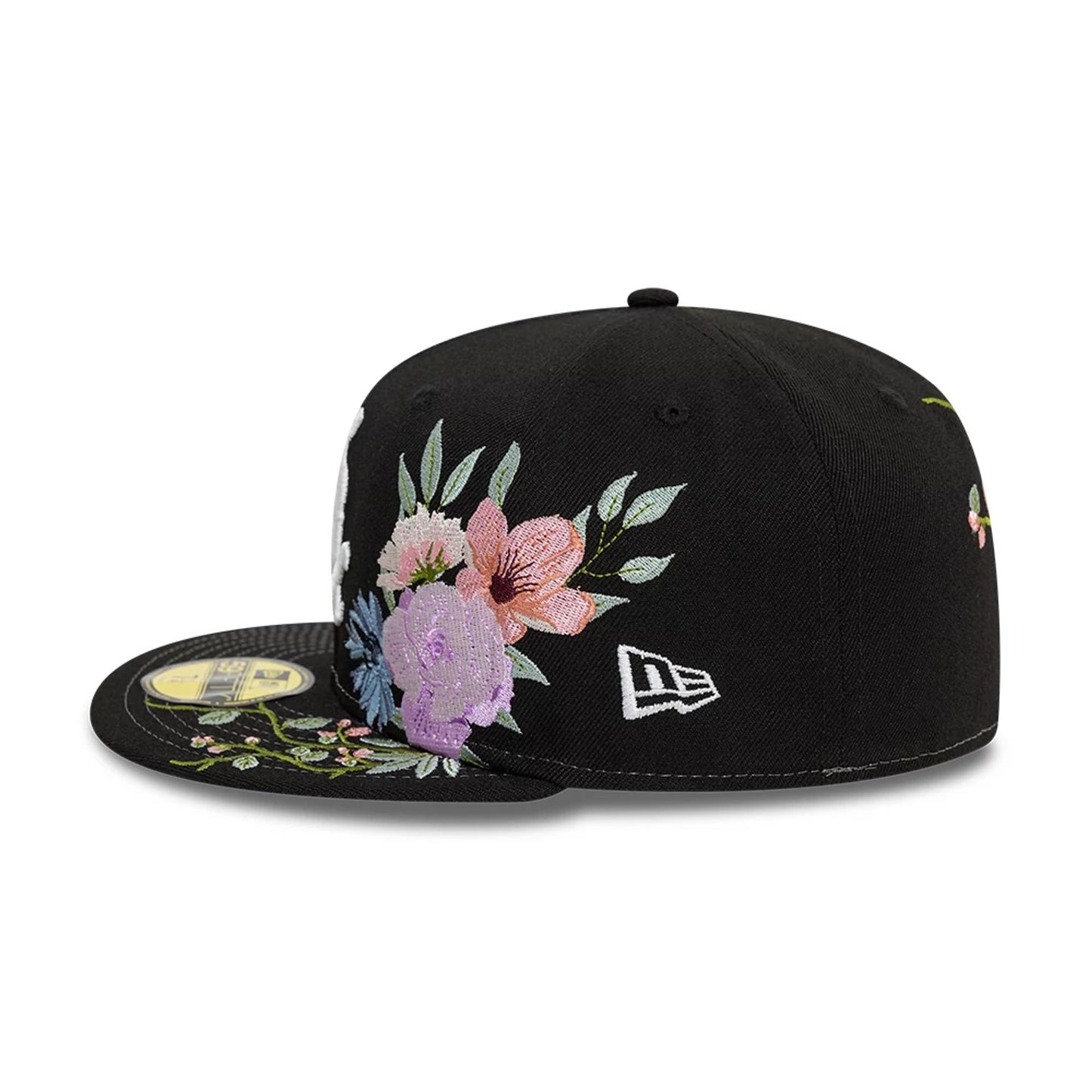 This is a Chicago White Sox MLB Floral Black 59FIFTY Fitted Cap 6