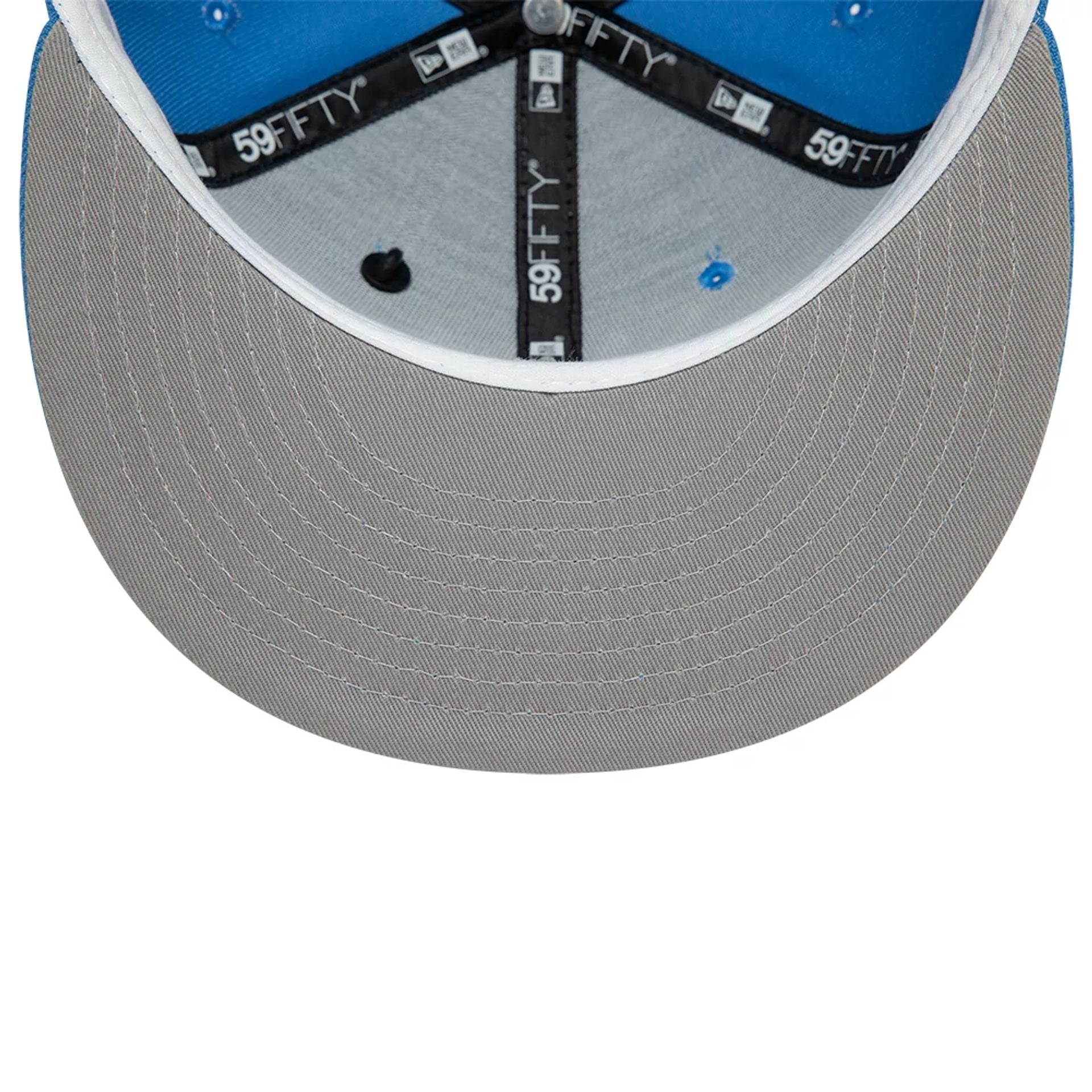 This is a New Era Oversized Script Blue 59FIFTY Fitted Cap 2