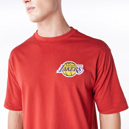 The Male model is wearing LA Lakers League Essential Red Oversized T-Shirt  1