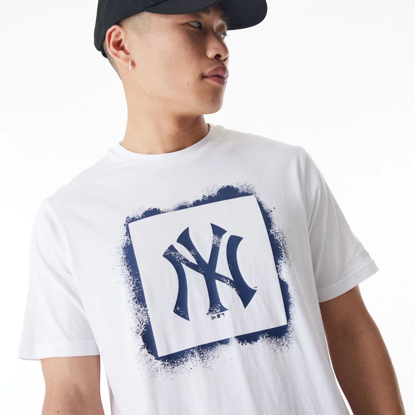 The Male model is wearing New York Yankees MLB Spray Stamp Graphic White T-Shirt 7