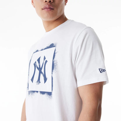 The Male model is wearing New York Yankees MLB Spray Stamp Graphic White T-Shirt 2