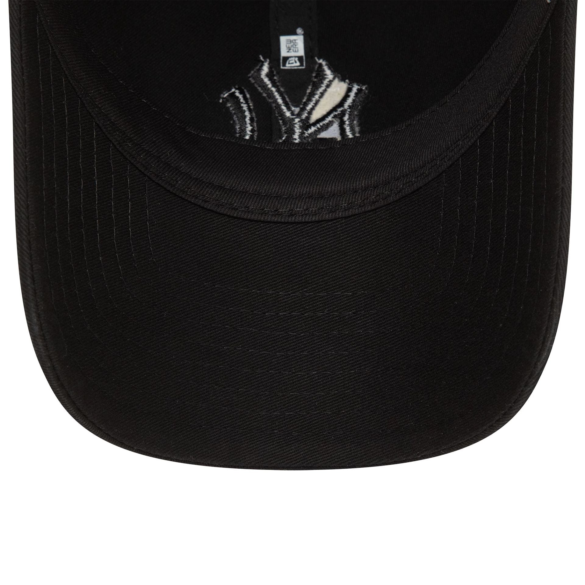 This is a New York Yankees Washed Black 9TWENTY Adjustable Cap 2