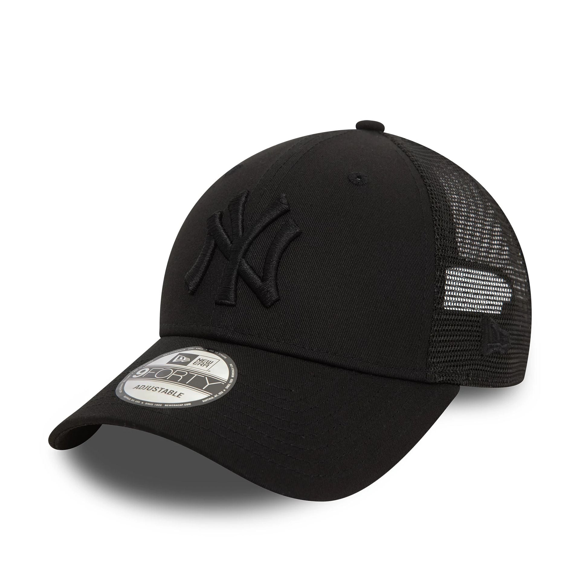 This is a New York Yankees Home Field Black 9FORTY A-Frame Trucker Adjustable Cap 1