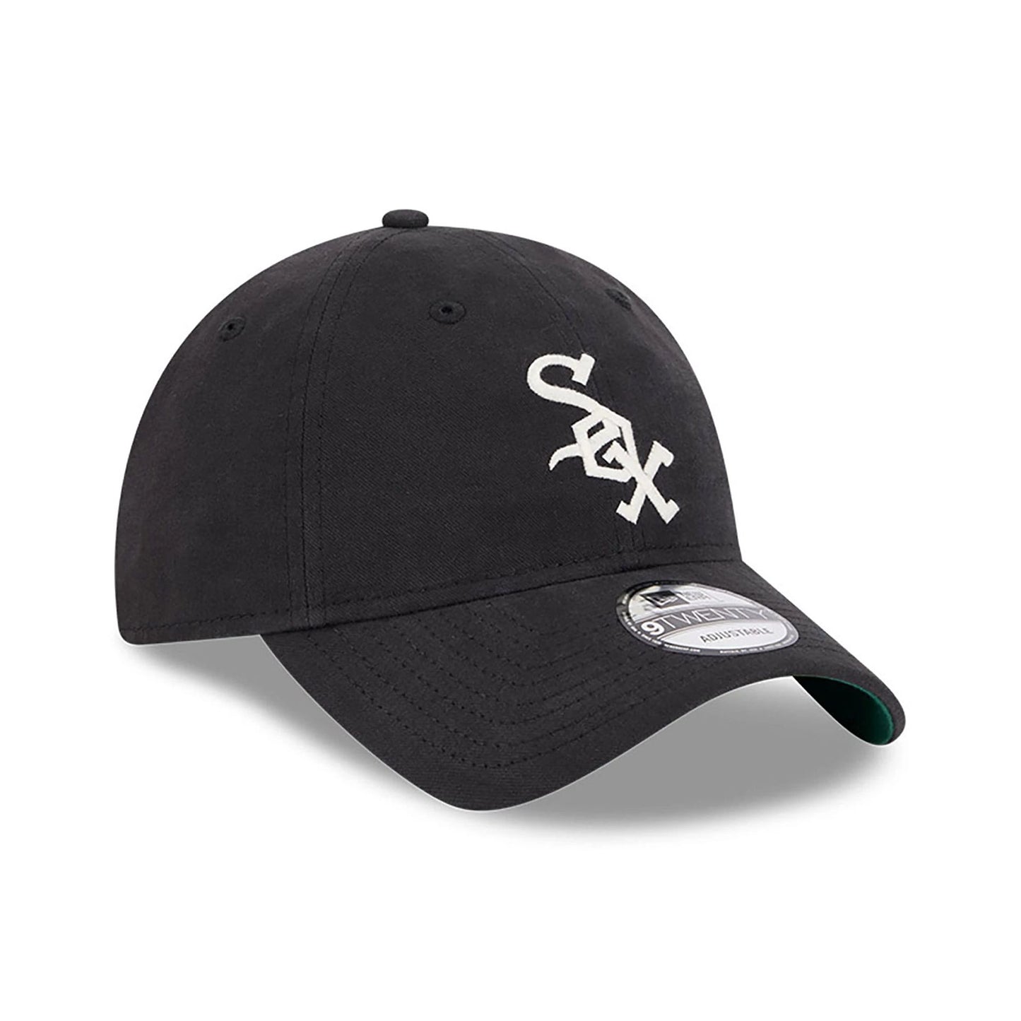 This is a Chicago White Sox Vintage Black 9TWENTY Adjustable Cap 3