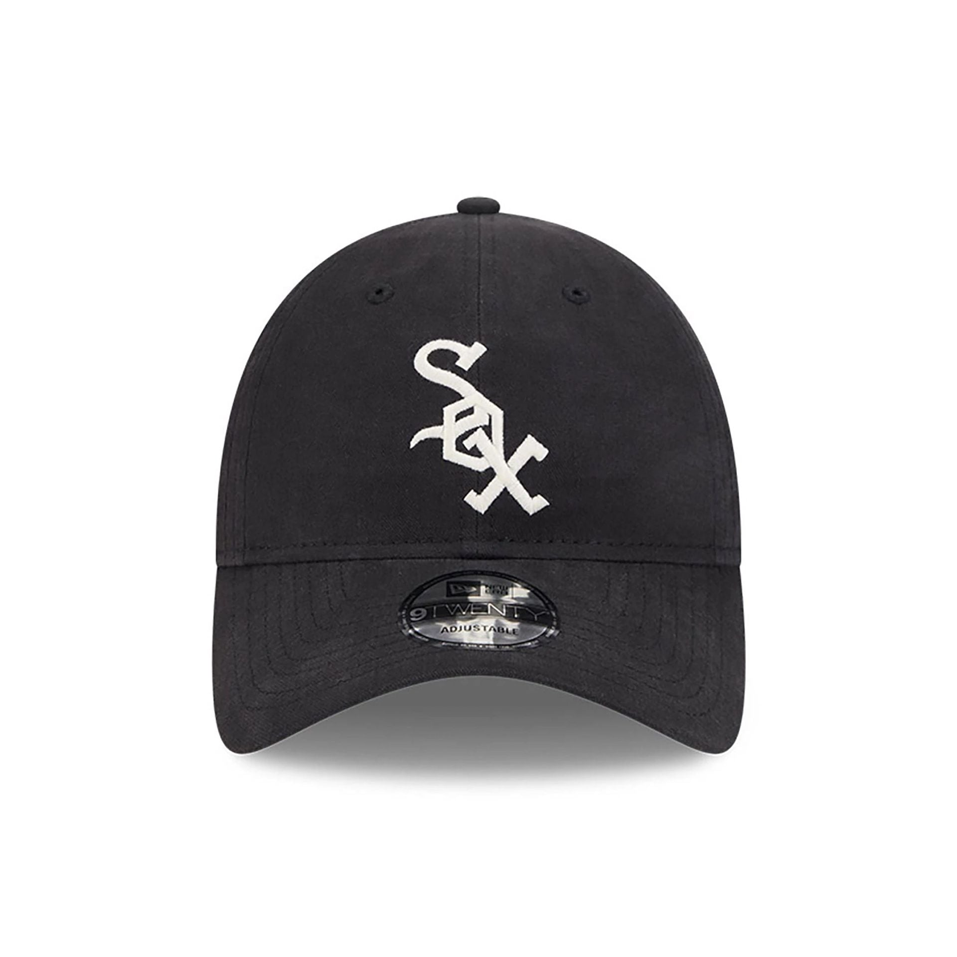 This is a Chicago White Sox Vintage Black 9TWENTY Adjustable Cap 4