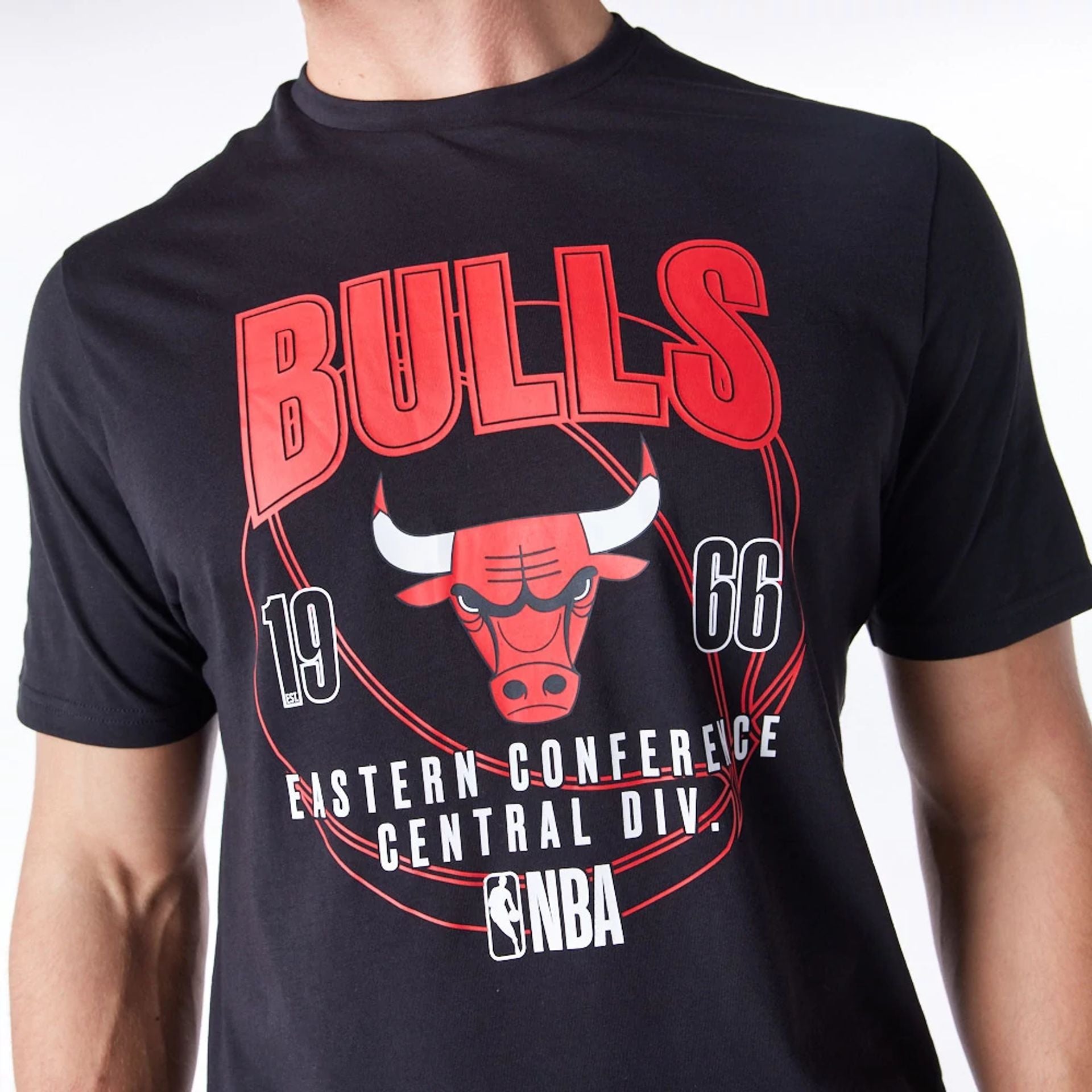 The Male model is wearing Chicago Bulls NBA Wordmark Graphic Black T-Shirt 2