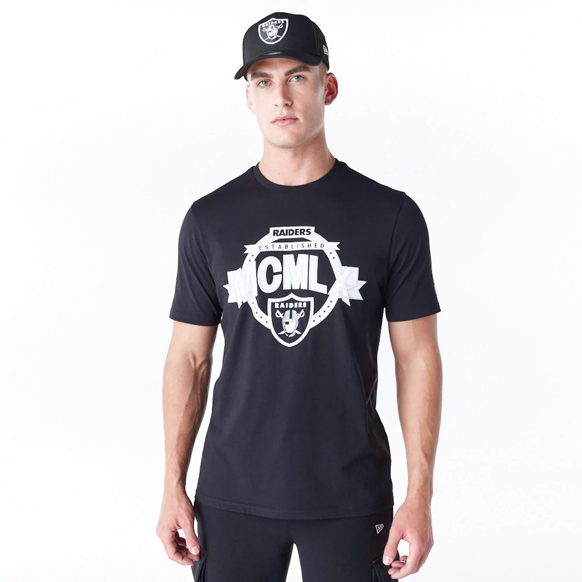 The Male model is wearing Las Vegas Raiders NFL Graphic Black T-Shirt 1