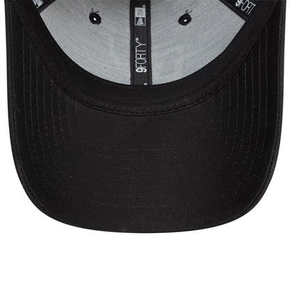 This is a New Era UK Country Flag Infill Black 9FORTY Adjustable Cap 2