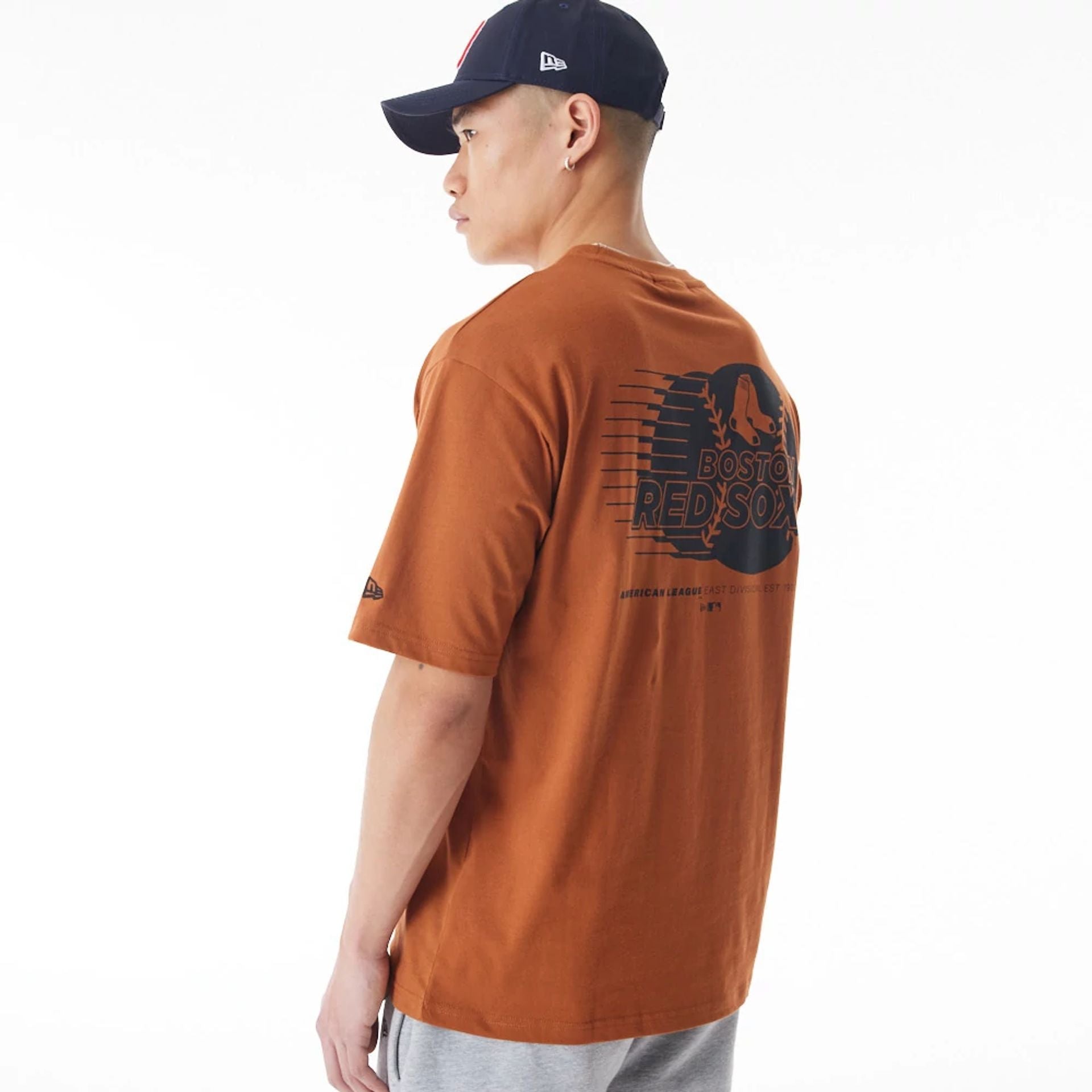 The Male model is wearing Boston Red Sox Baseball Graphic Brown Oversized T-Shirt  6