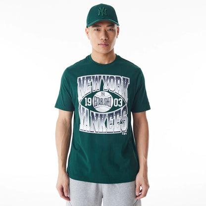 The Male model is wearing New York Yankees MLB Gradient Graphic Dark Green T-Shirt  1