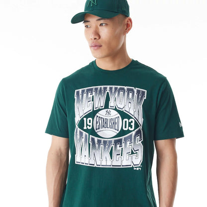 The Male model is wearing New York Yankees MLB Gradient Graphic Dark Green T-Shirt  5