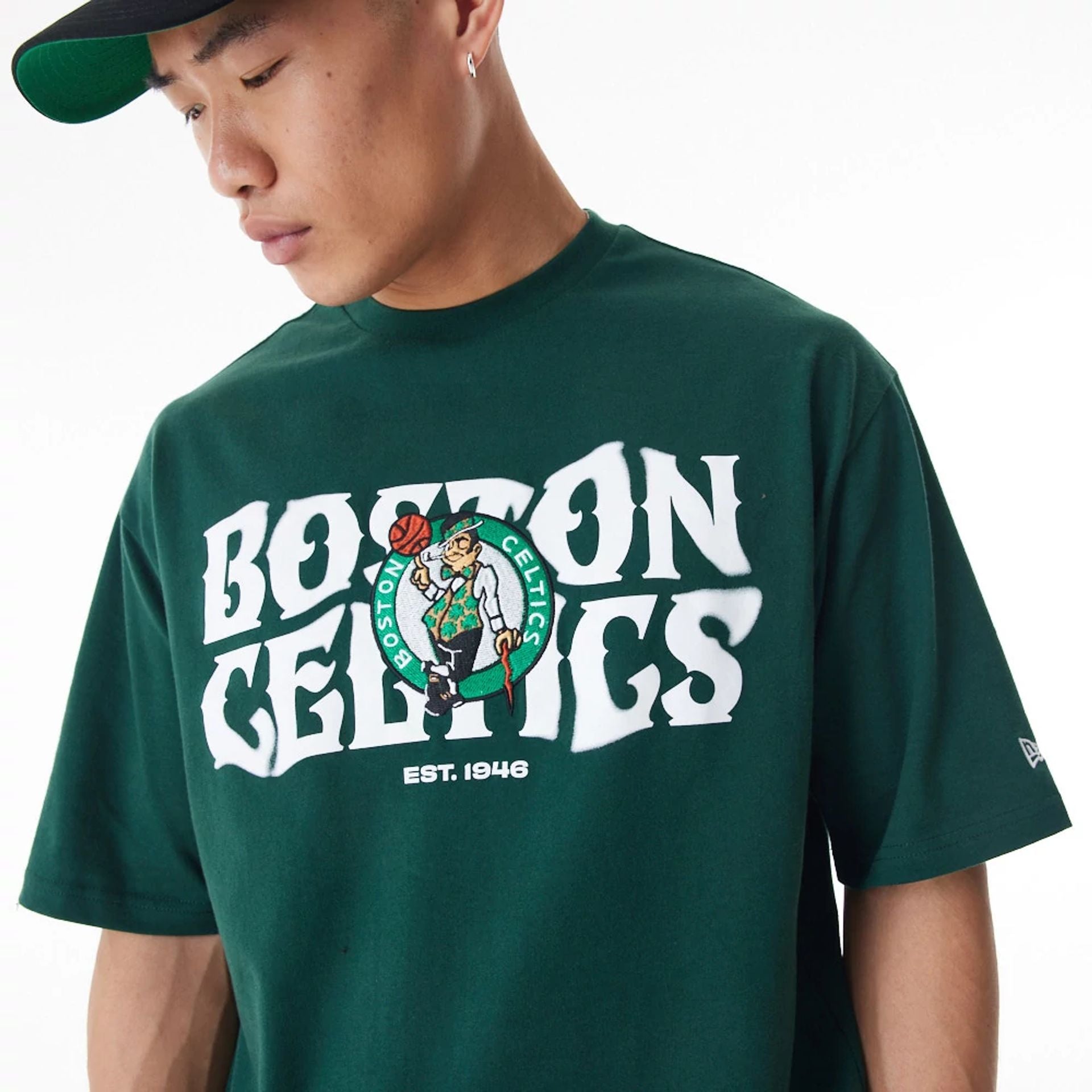 The Male model is wearing Boston Celtics NBA Graphic Dark Green Oversized T-Shirt  8