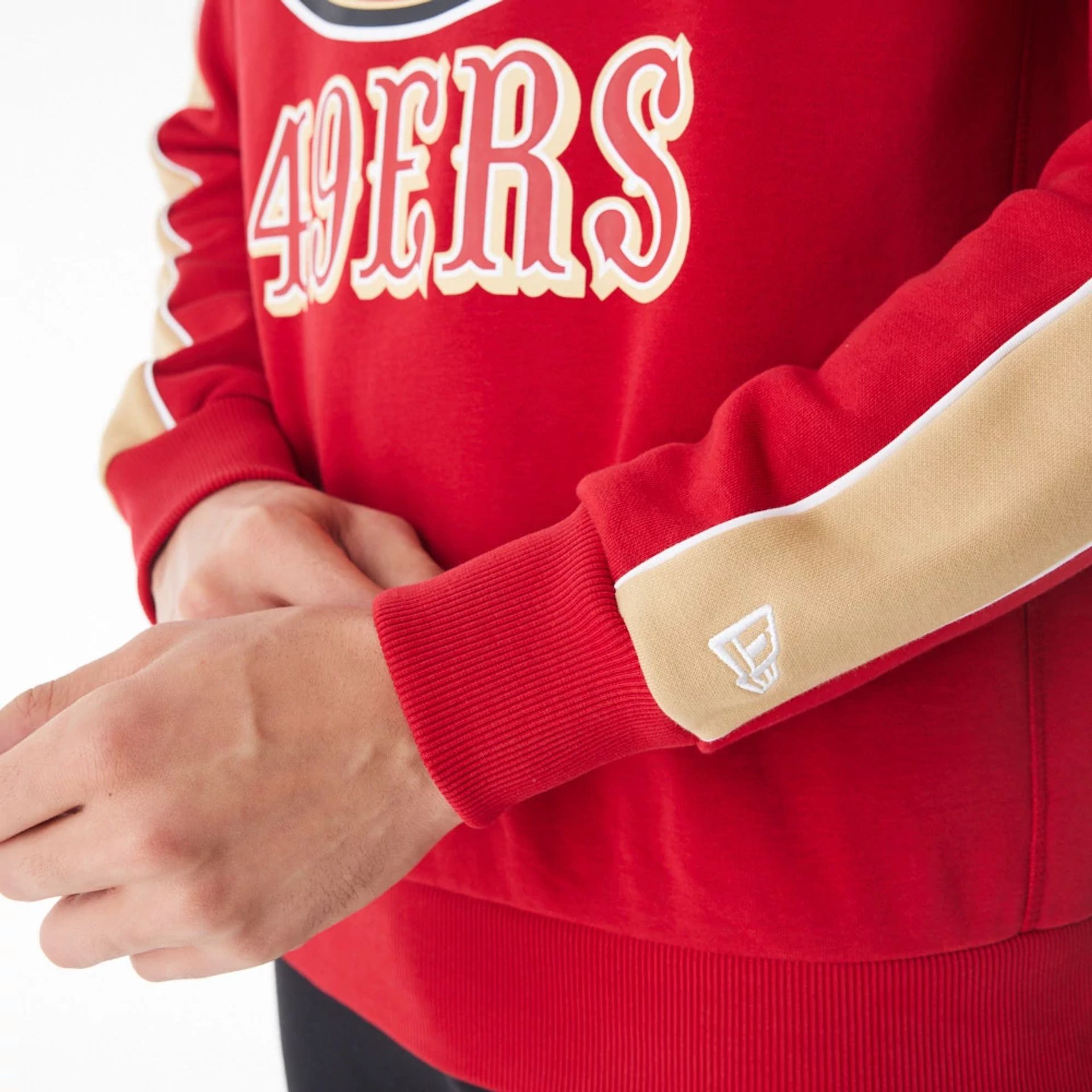 The Male model is wearing San Francisco 49Ers NFL Graphic Red Crew Neck Sweater  4