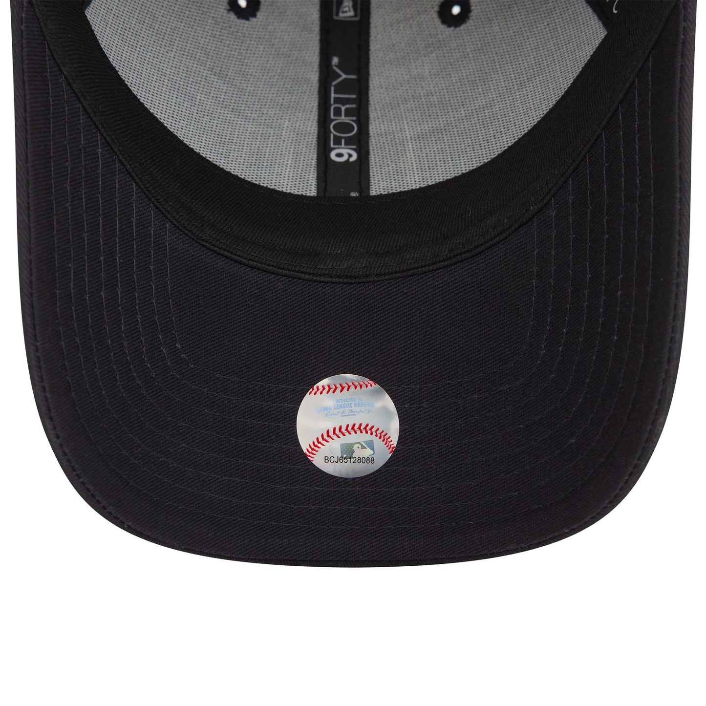 This is a New York Yankees Metallic Patch Navy 9FORTY Adjustable Cap 5