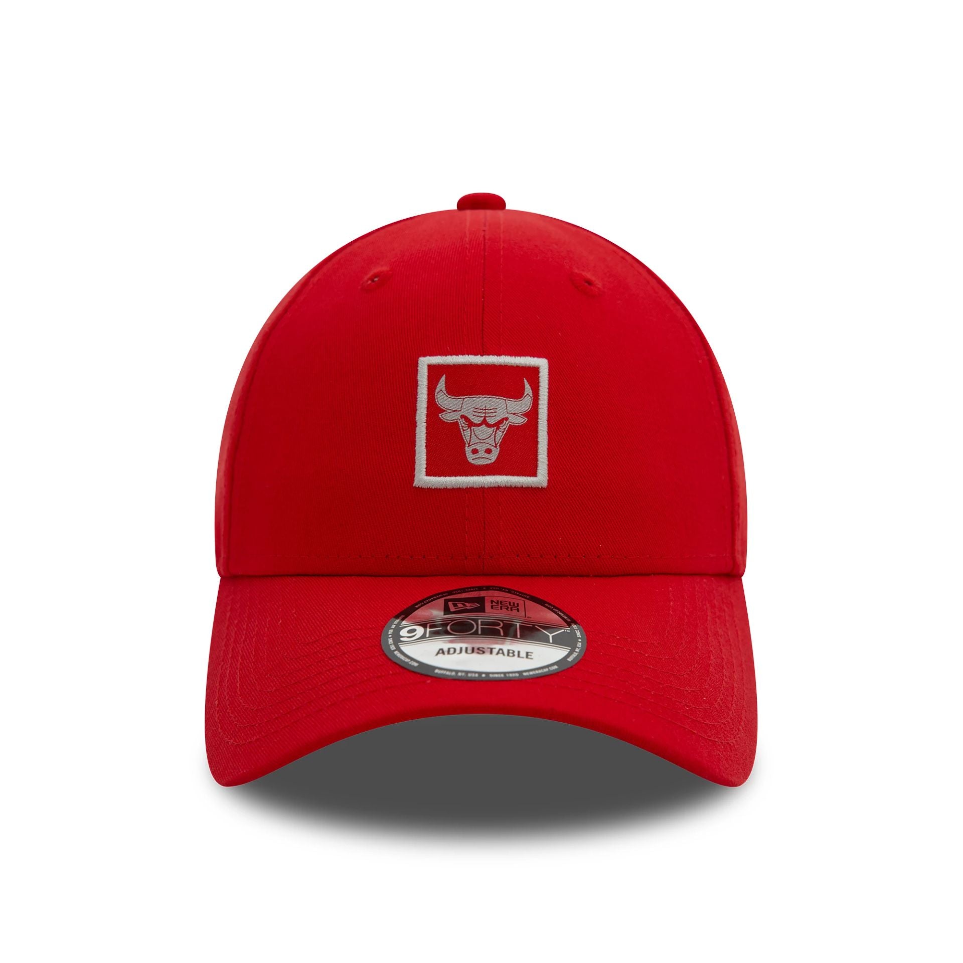 This is a Chicago Bulls Metallic Patch Red 9FORTY Adjustable Cap 2