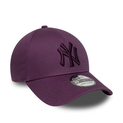 This is a New York Yankees League Essential Dark Purple 39THIRTY Stretch Fit Cap 3