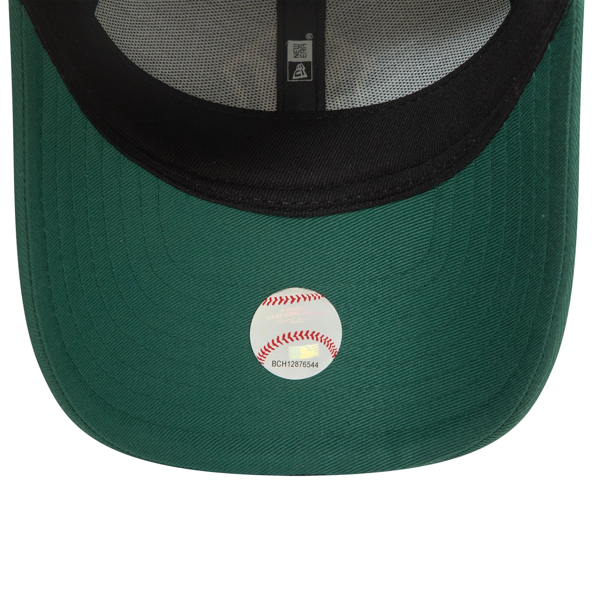 This is a New York Yankees Youth Boucle Green 9FORTY Adjustable Cap 5