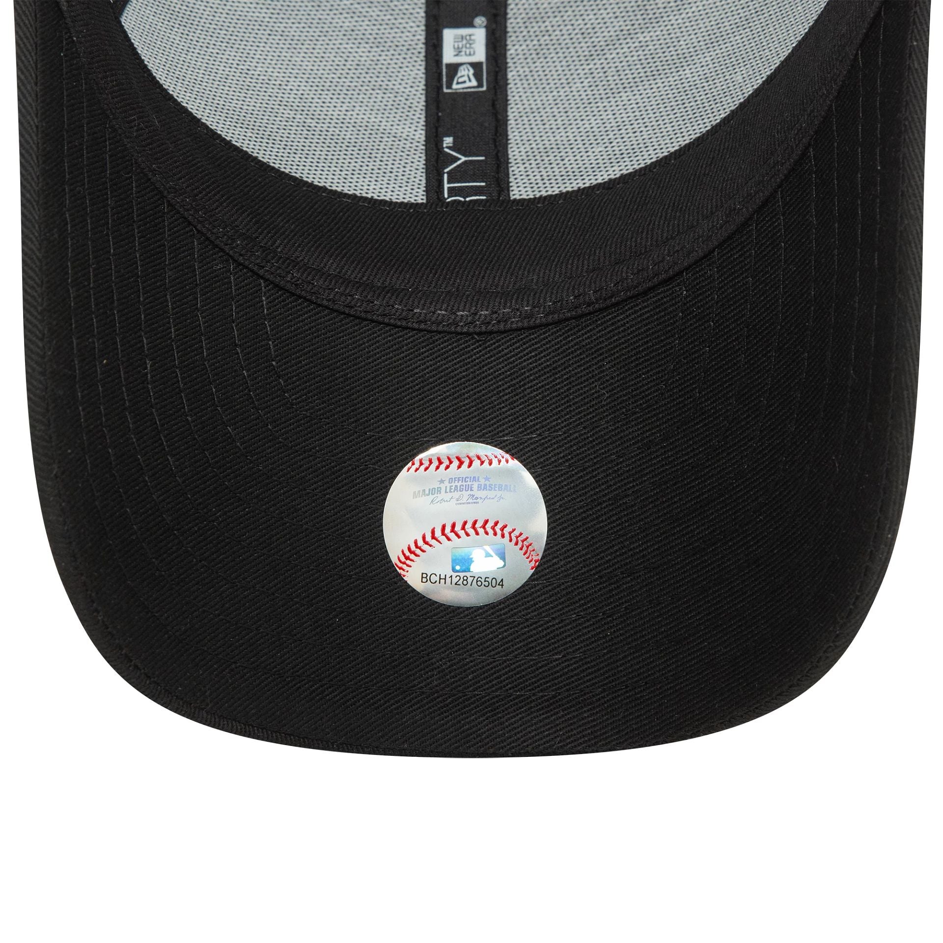 This is a New York Yankees Child Sequin Black 9FORTY Adjustable Cap 5