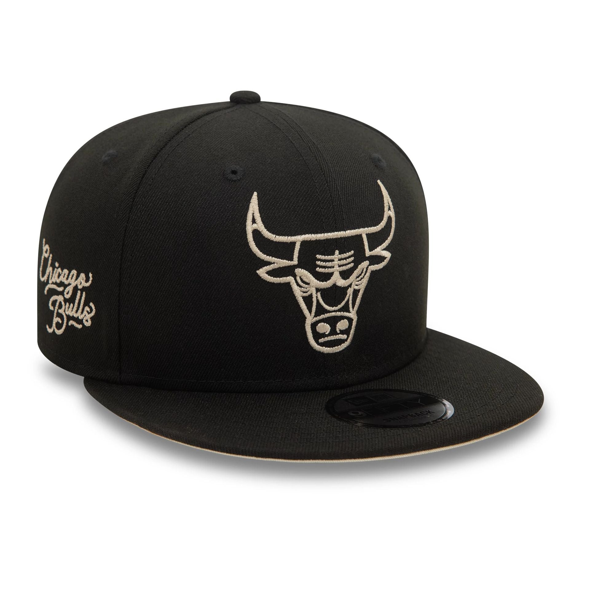 This is a Chicago Bulls NBA Wordmark Black 9FIFTY Snapback Cap 1