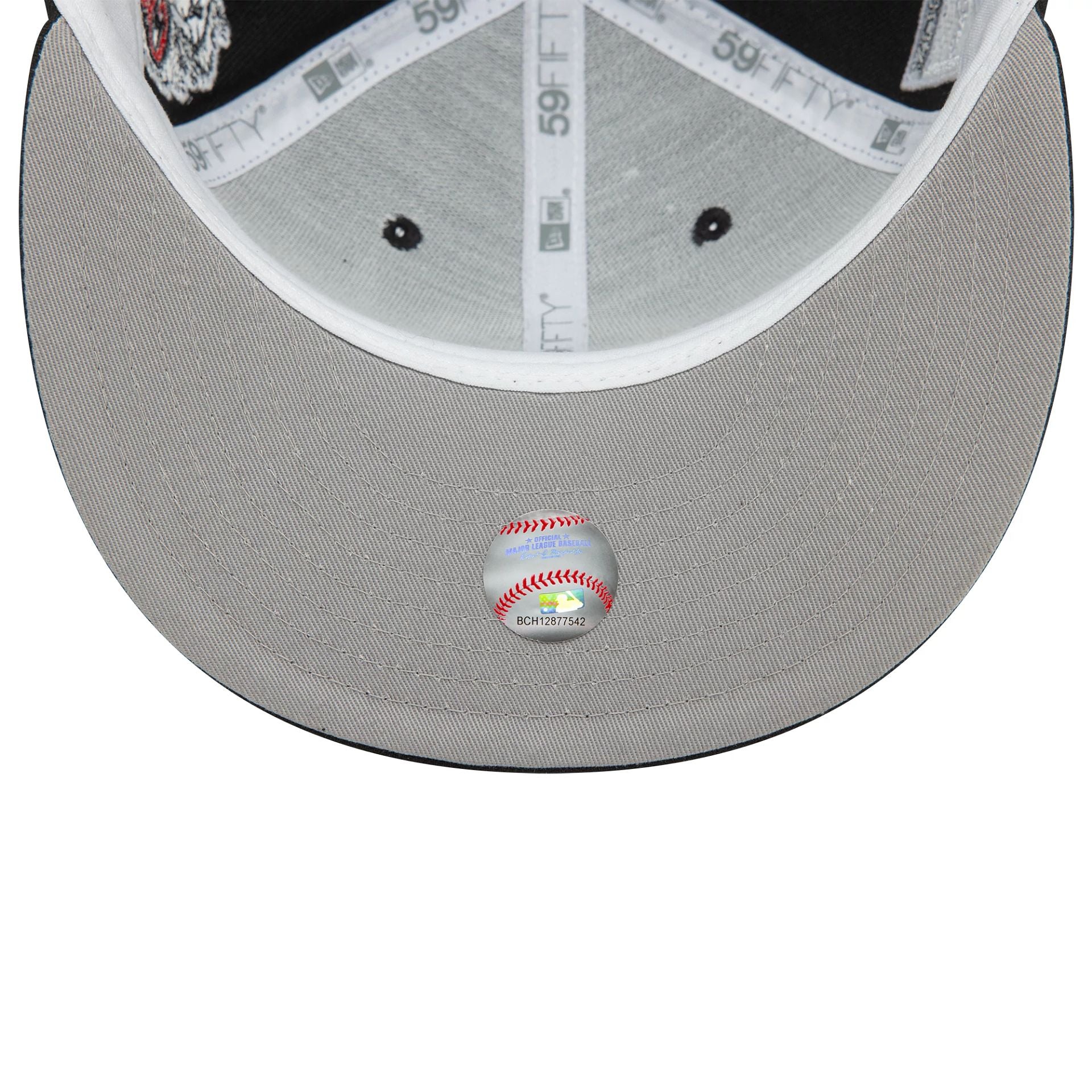 This is a Chicago White Sox MLB Cooperstown Patch Black 59FIFTY Fitted Cap 7