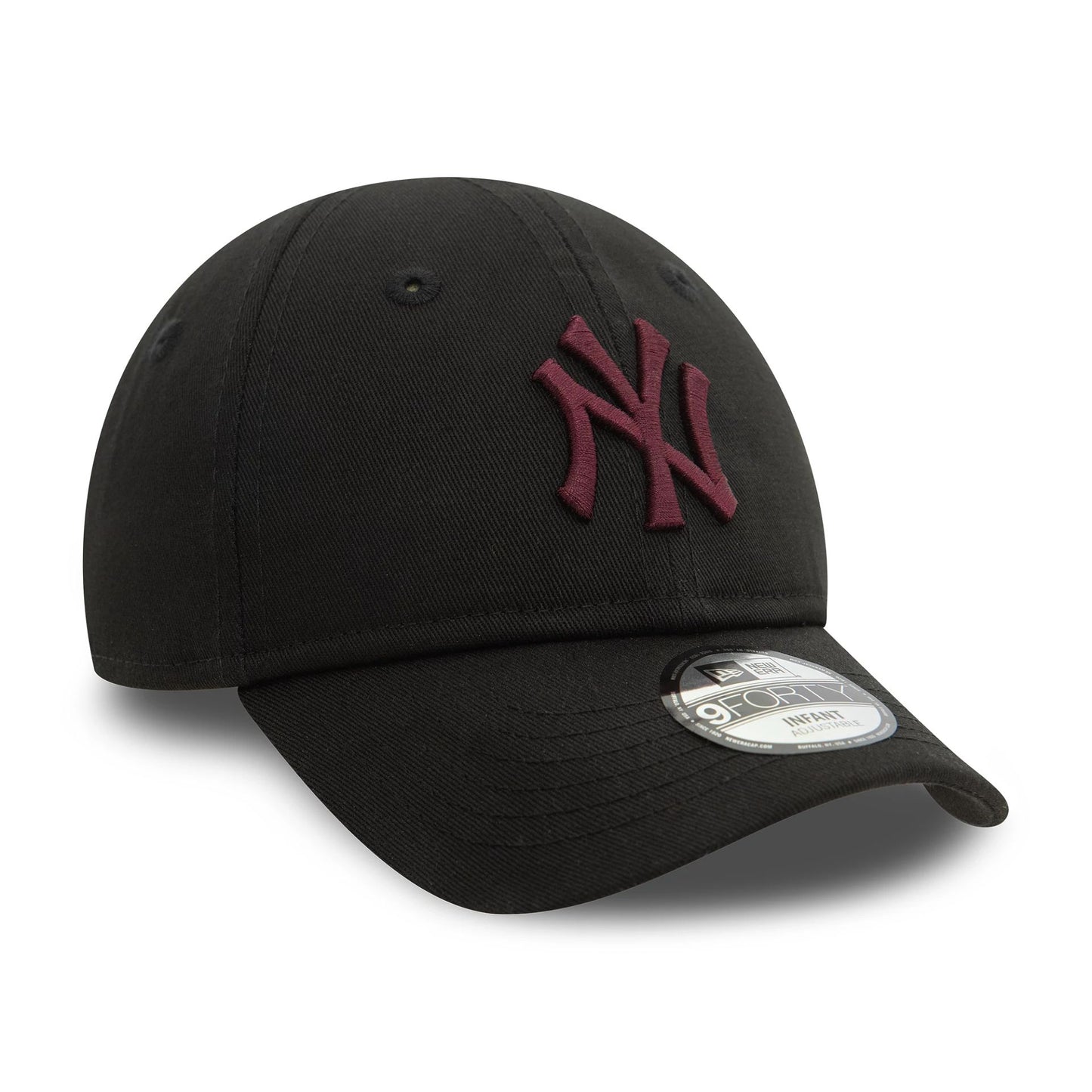 This is a New York Yankees Infant League Essential Black 9FORTY Adjustable Cap 3