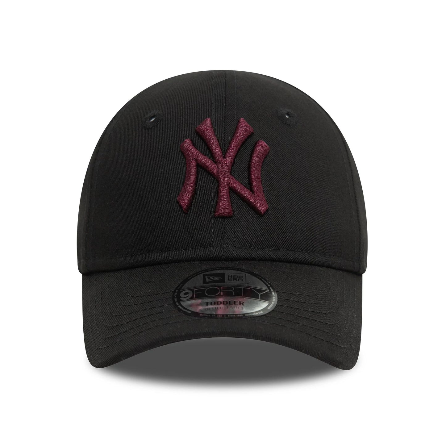 This is a New York Yankees Toddler League Essential Black 9FORTY Adjustable Cap 2