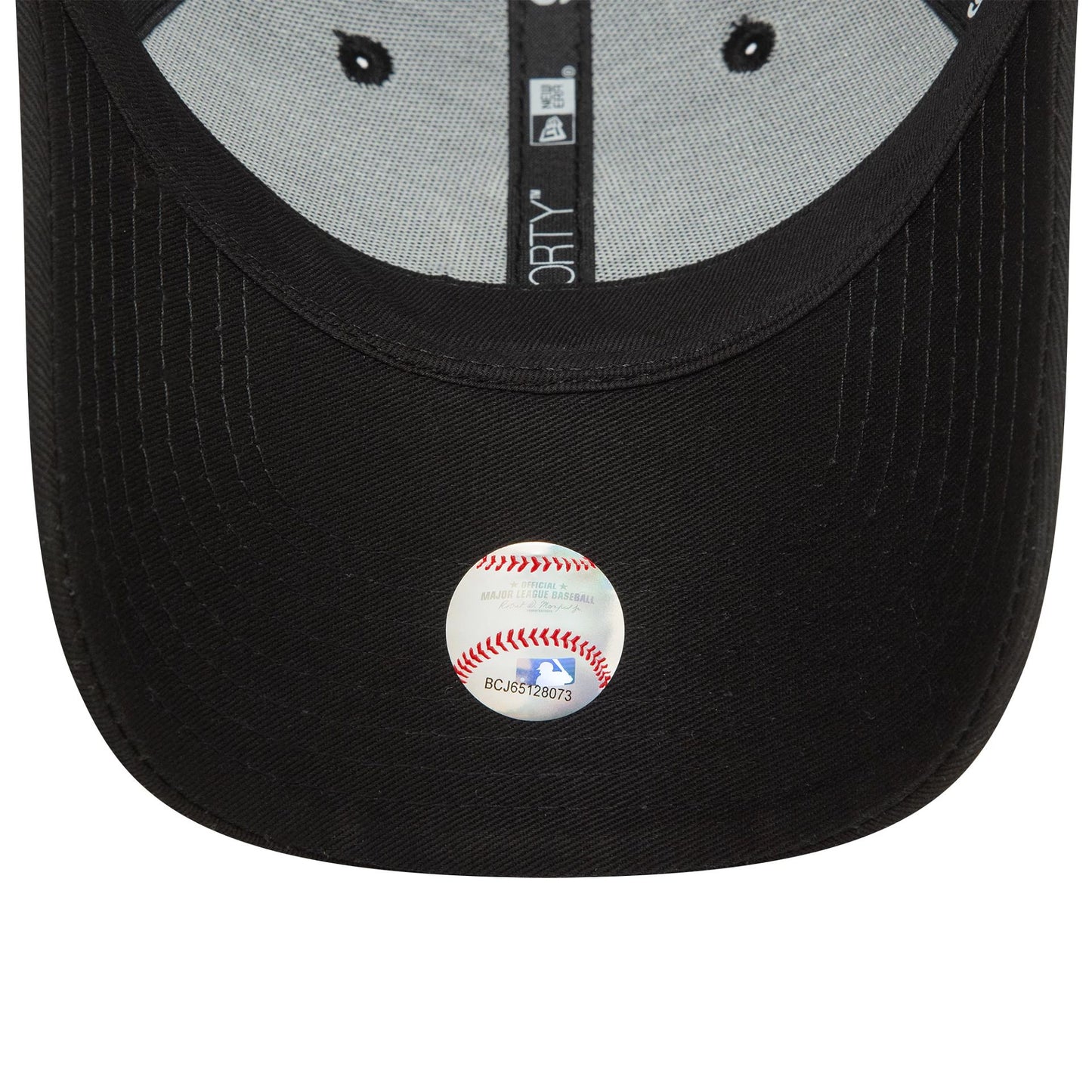 This is a New York Yankees Youth League Essential Black 9FORTY Adjustable Cap 5