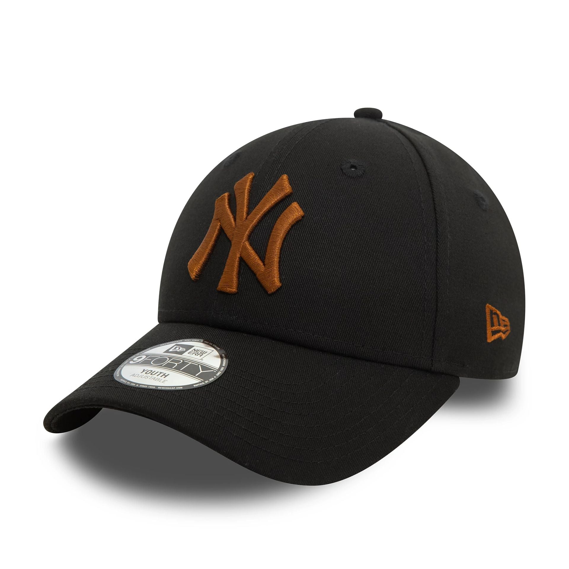 This is a New York Yankees Youth League Essential Black 9FORTY Adjustable Cap 1