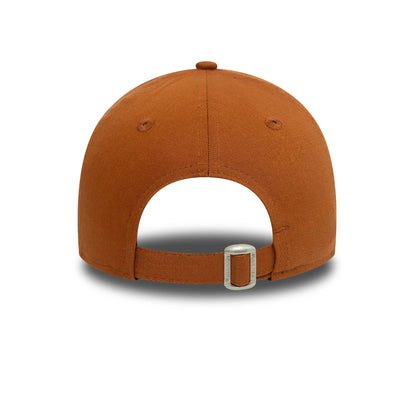 This is a New York Yankees Youth League Essential Brown 9FORTY Adjustable Cap 4