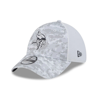 This is a Minnesota Vikings NFL Salute To Service 2024 White 39THIRTY Stretch Fit Cap 1