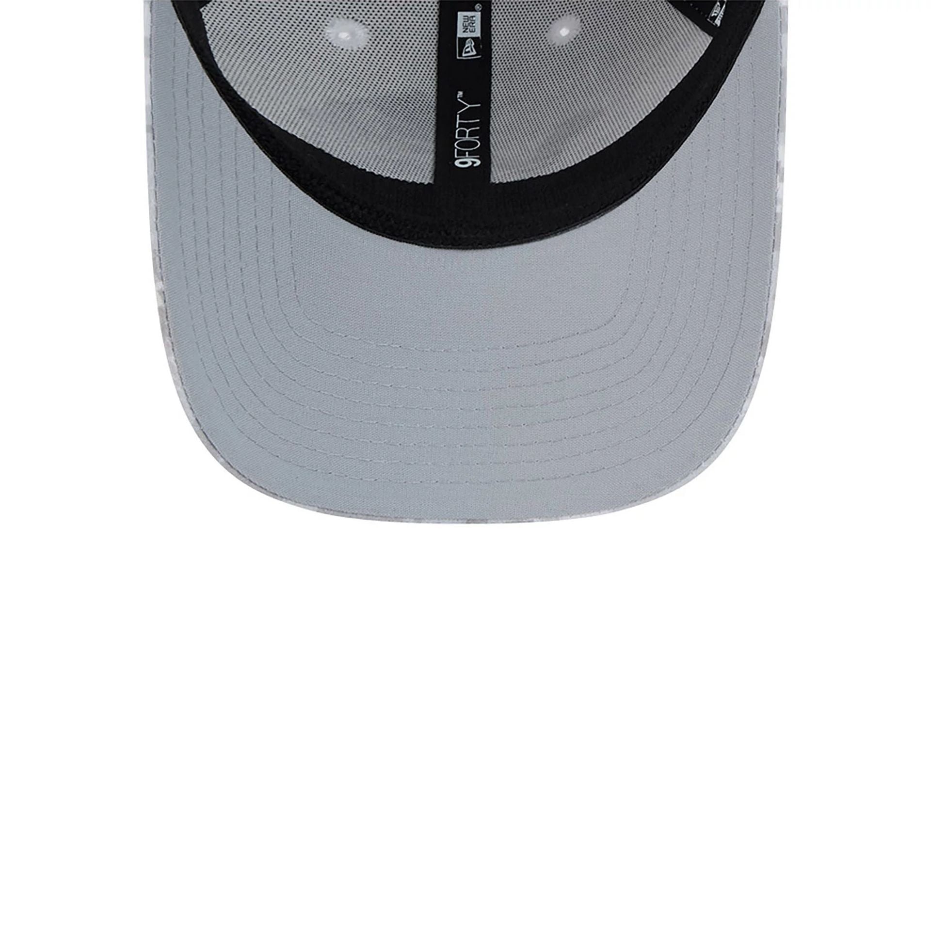 This is a Detroit Lions NFL Salute To Service 2024 White 9FORTY Stretch Snap Adjustable Cap 2