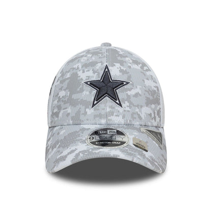 This is a Dallas Cowboys NFL Salute To Service 2024 White 9FORTY Stretch Snap Adjustable Cap 3