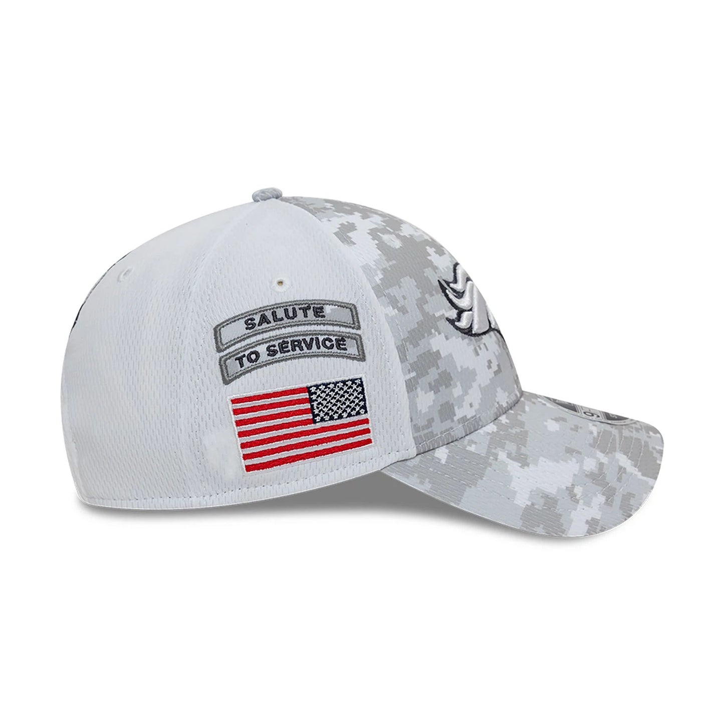 This is a Denver Broncos NFL Salute To Service 2024 White 9FORTY Stretch Snap Adjustable Cap 6