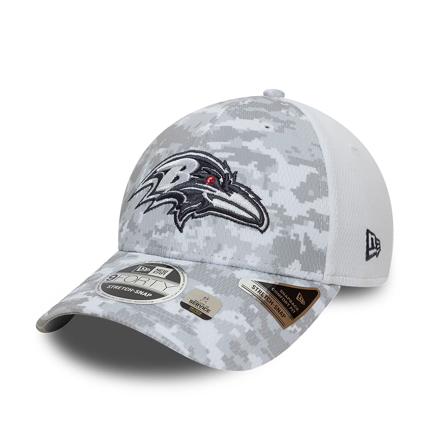 This is a Baltimore Ravens NFL Salute To Service 2024 White 9FORTY Stretch Snap Adjustable Cap 4