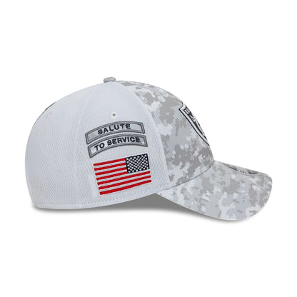 This is a Las Vegas Raiders NFL Salute To Service 2024 White 9FORTY Stretch Snap Adjustable Cap 6