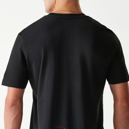 The Male model is wearing Chicago Bulls NBA Tip Off Black T-Shirt 7