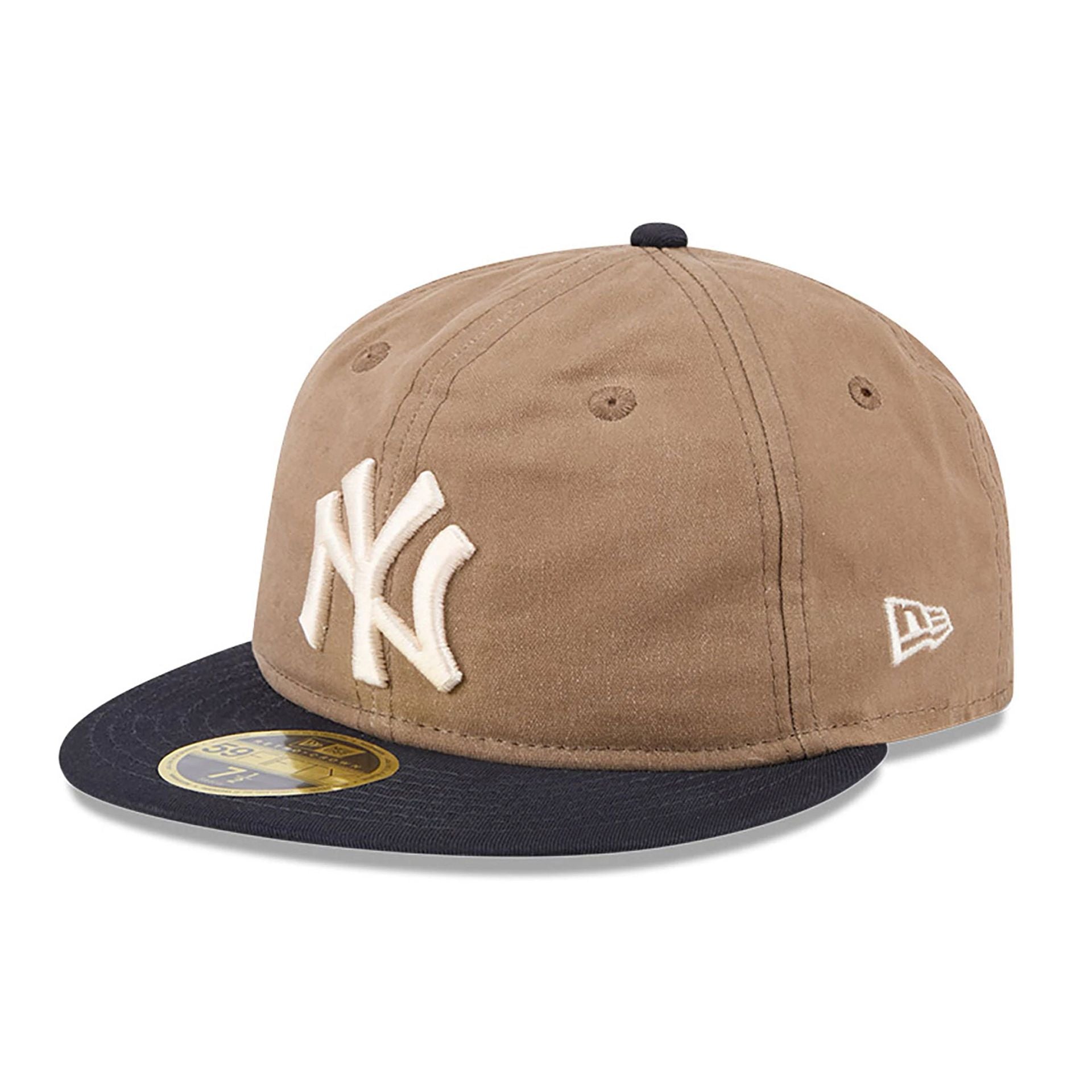 This is a New York Yankees Wax Canvas Khaki Retro Crown 59FIFTY Fitted Cap 1