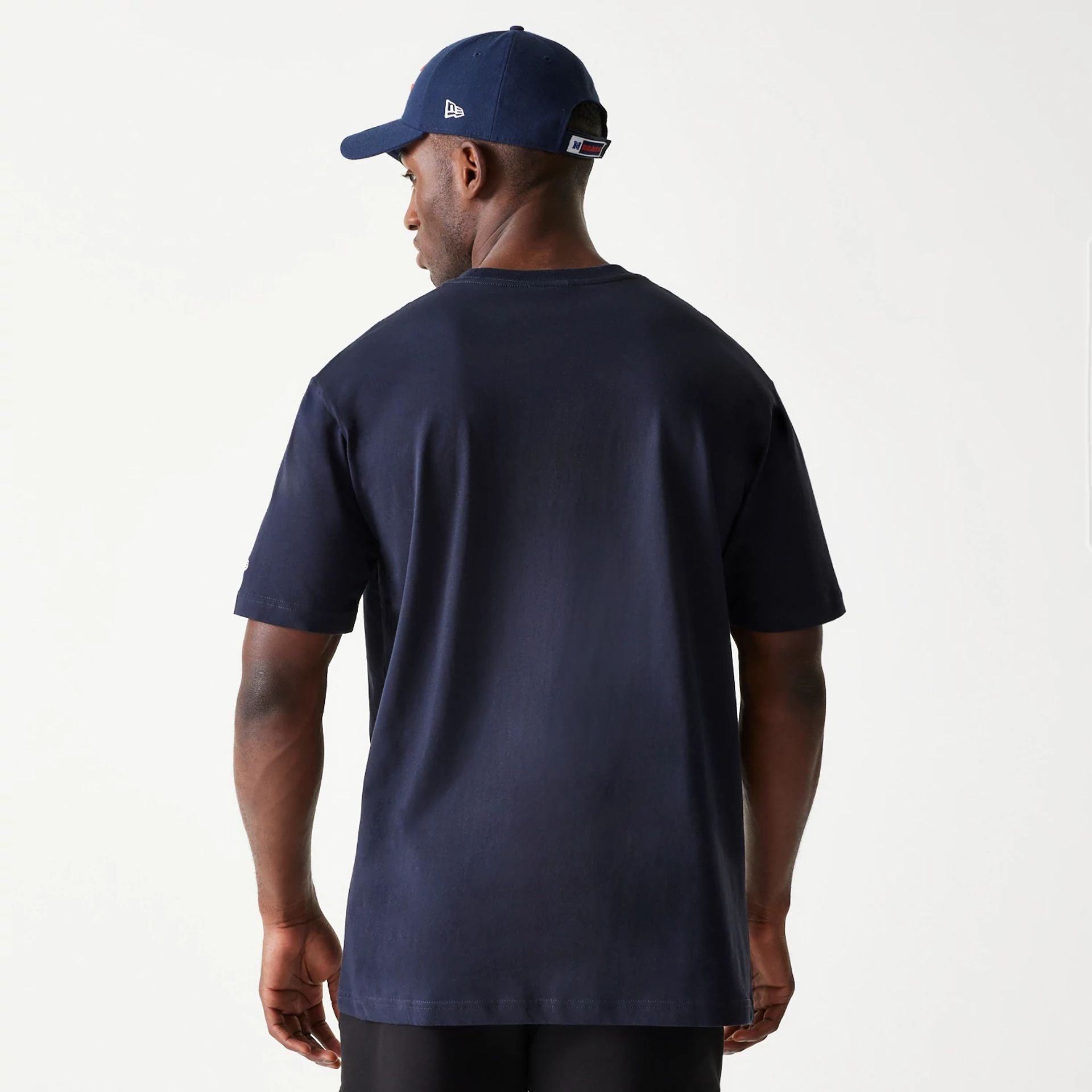 The Male model is wearing Chicago Bears Sport Classic Navy T-Shirt 2