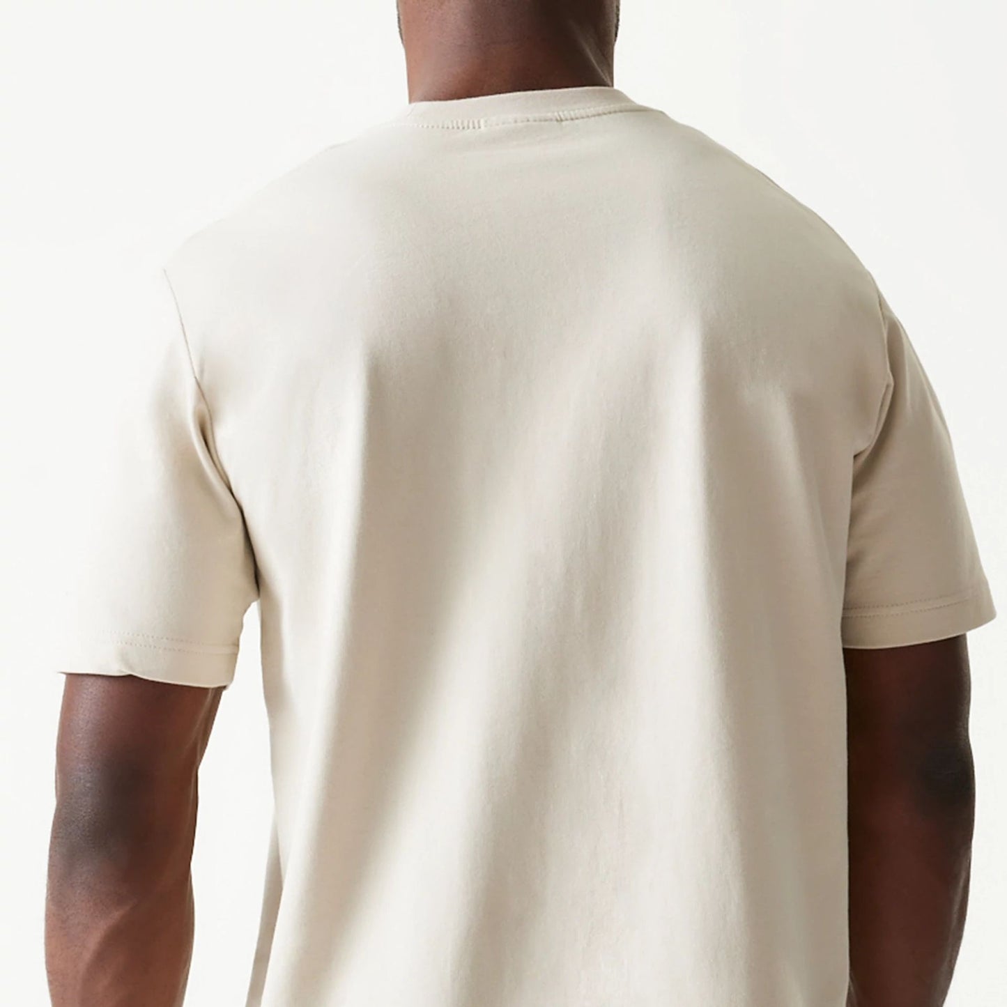 The Male model is wearing Chicago White Sox Upholstery Light Beige T-Shirt 7