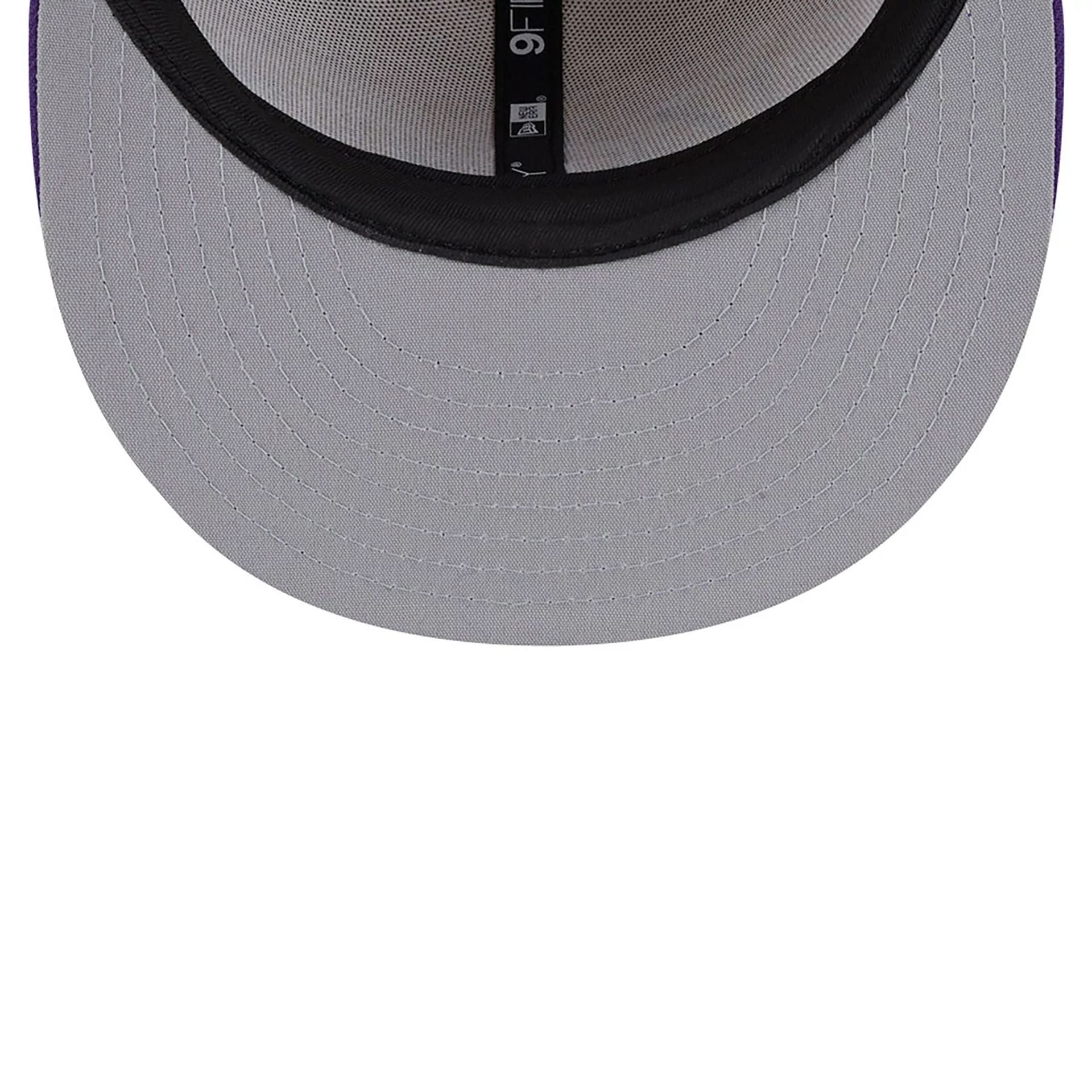 This is a LA Lakers Team Art Beige 9FIFTY Snapback Adjustable Cap 2