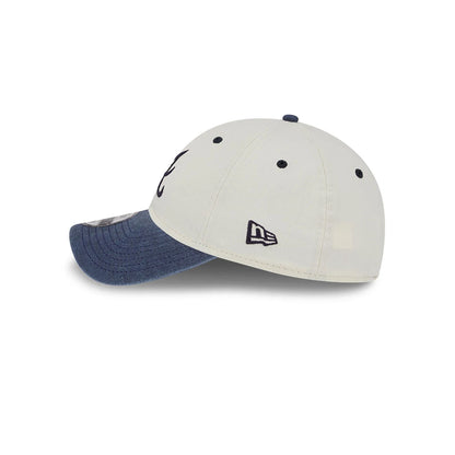 This is a Atlanta Braves Classic Sidescript White 9TWENTY Adjustable Cap 7