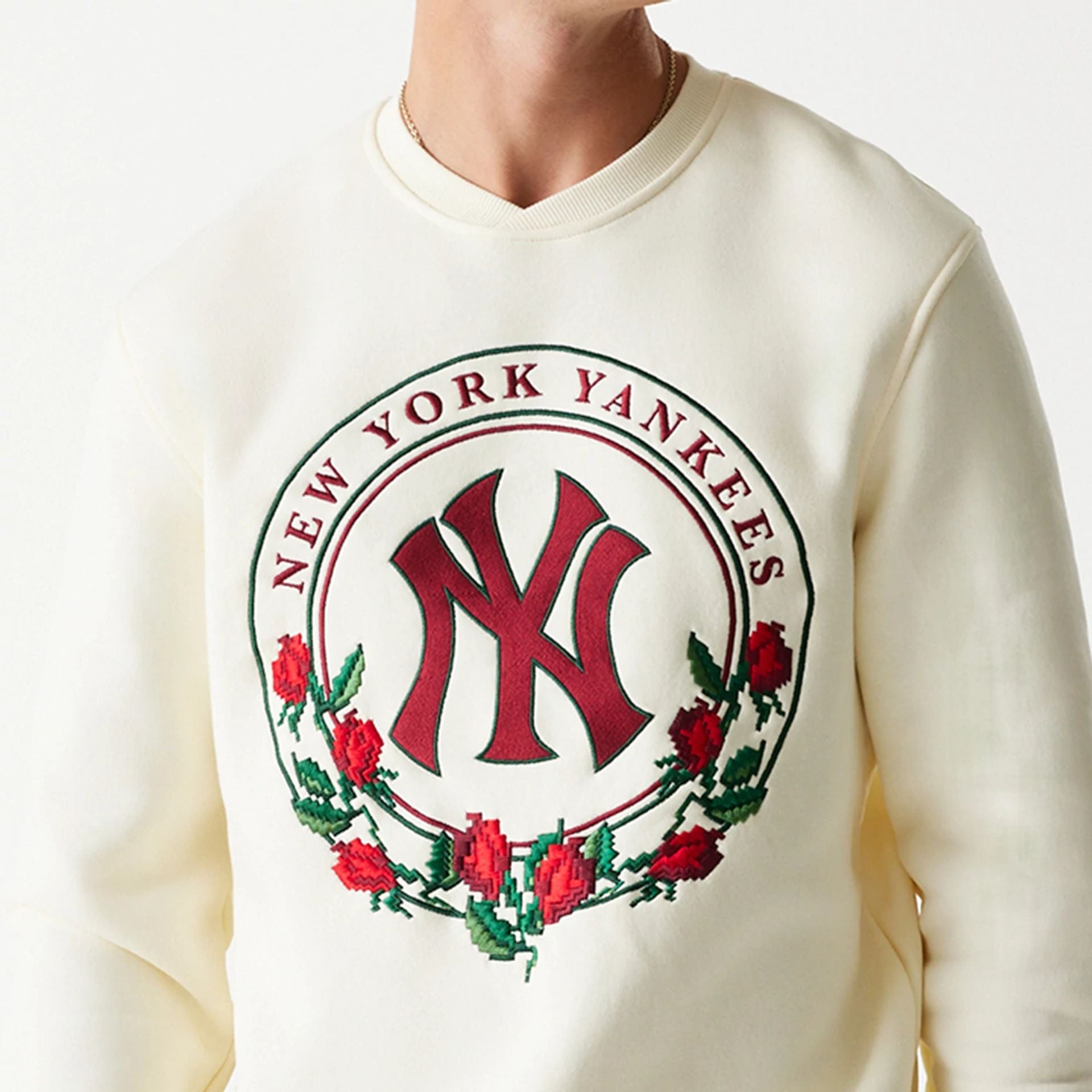 The Male model is wearing New York Yankees Red Roses White Crewneck Sweater 3