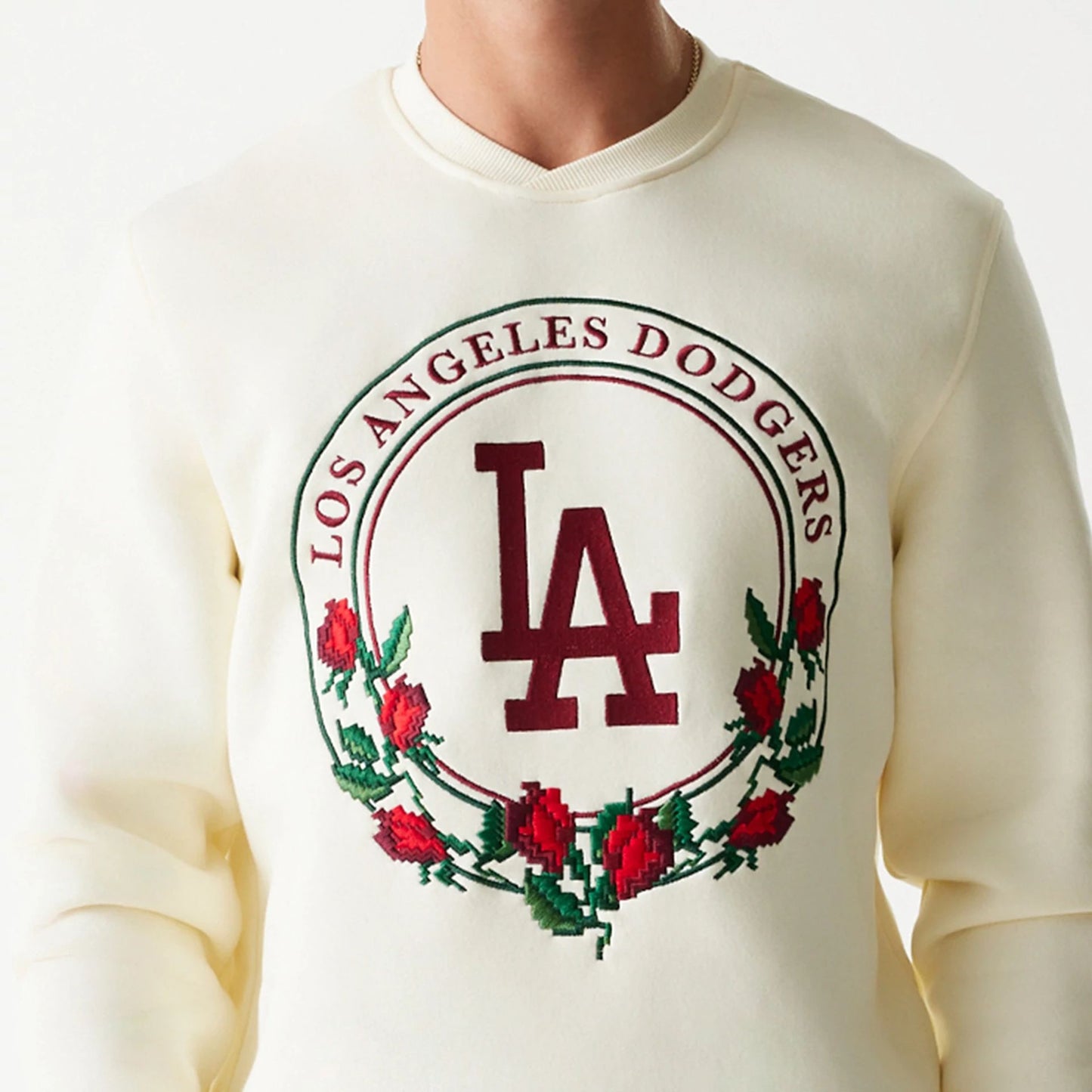 The Male model is wearing LA Dodgers Red Roses White Crewneck Sweater 3