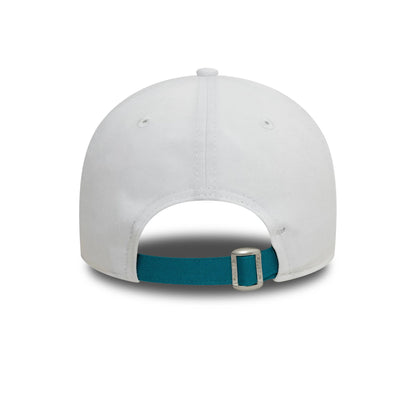 This is a Newcastle United FC Third White 9FORTY Adjustable Cap 5